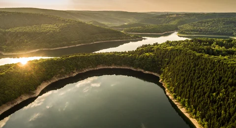 Urttalsperre - Talsperrenlandschaft im und um den Nationalpark Eifel Urttalsperre - Talsperrenlandschaft im und um den Nationalpark Eifel